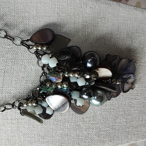 Purple Carved Purple Mother of Pearl Crystal Faux Pearls Bauble Opaline Necklace - Picture 1 of 9